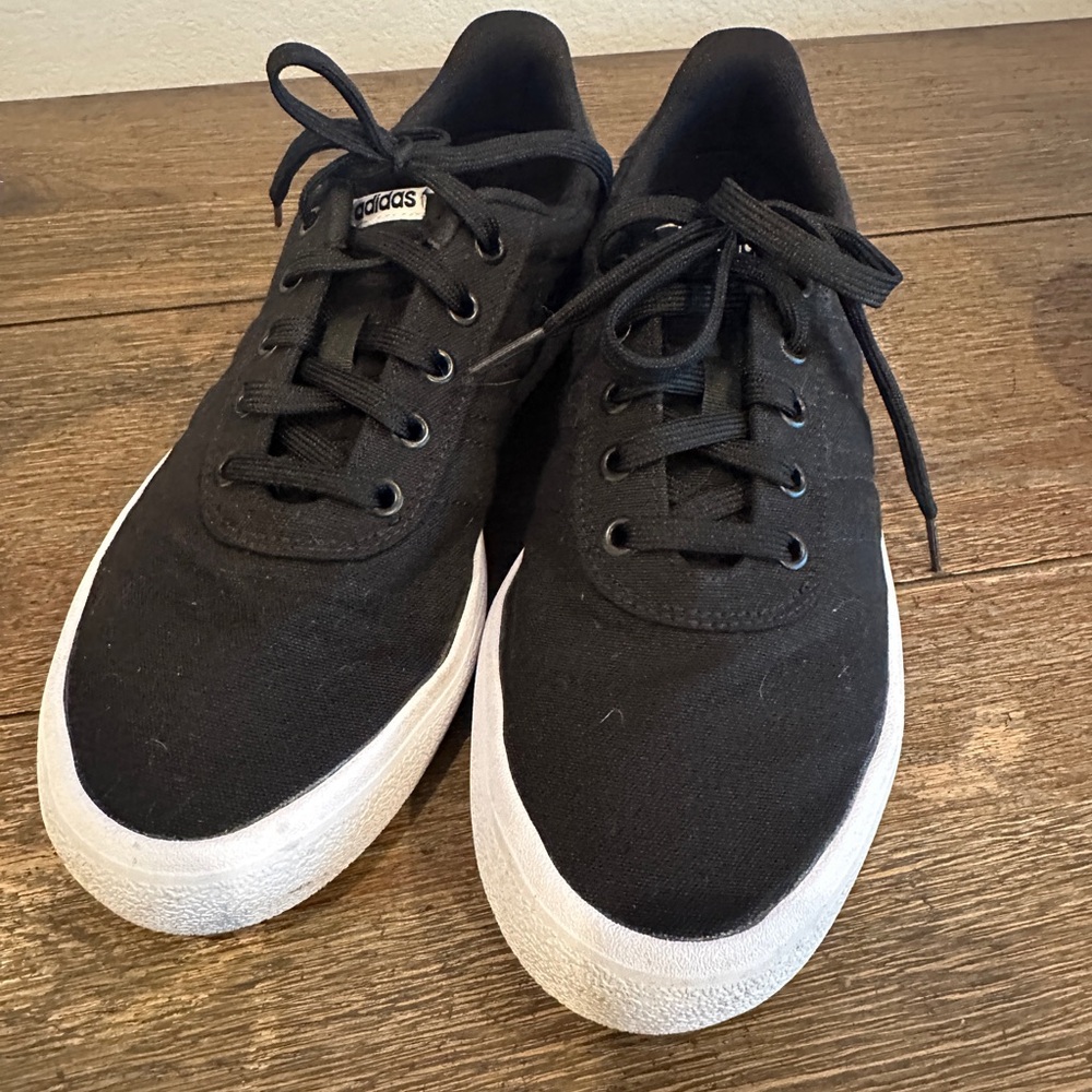 Women’s Adidas sneakers